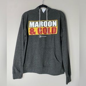 Delta Fleece S cadets hoodie
Maroon and gold 
Kangaroo pocket 
Drum core